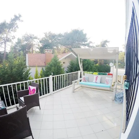 Authentic Sweet Home Kuşadası Soğucak Doğa içerisinde havuzlu lüks 2+1 daire