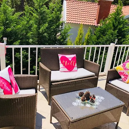 Appartement Authentic Sweet Home Kuşadası Soğucak Doğa içerisinde havuzlu lüks 2+1 daire Kusadası