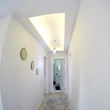 Authentic Sweet Home Kusadasi Sogucak Doga Icerisinde Havuzlu Lueks 2+1 Daire דירה *